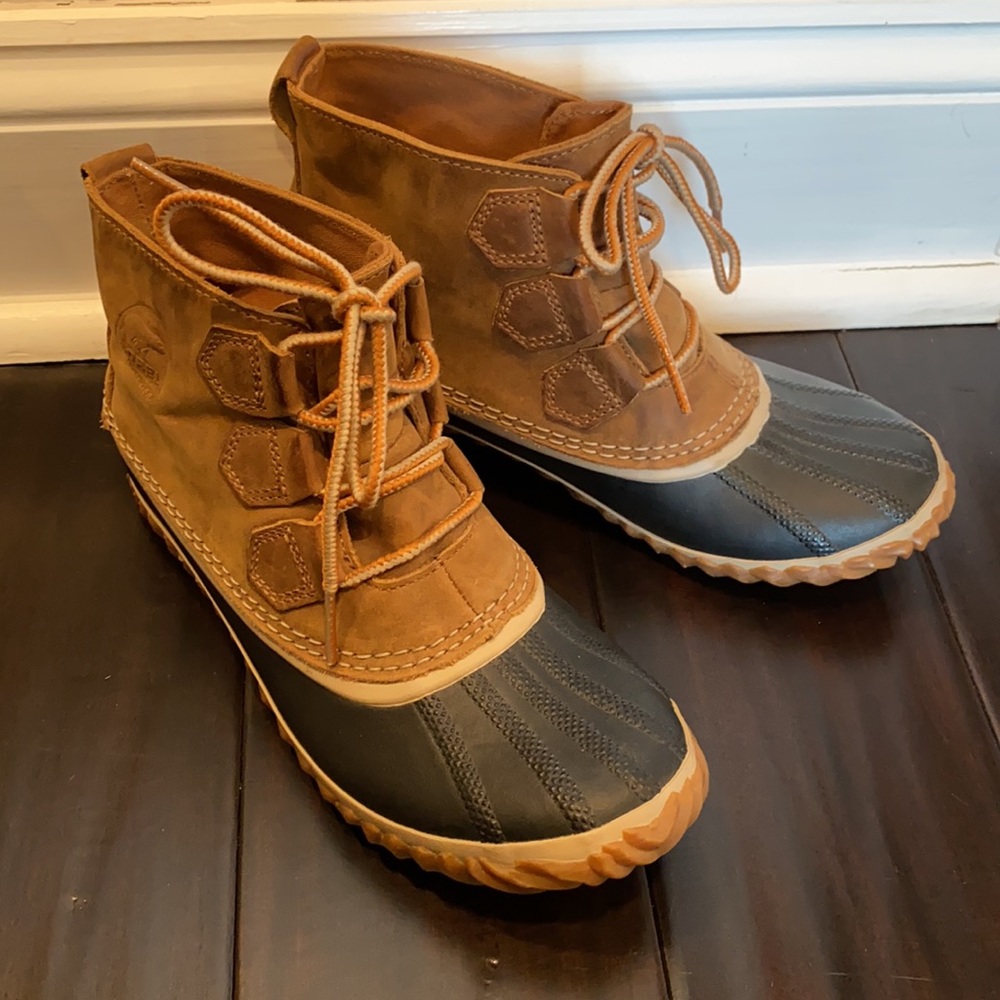 Never worn Sorel Duck Boots, 7.5